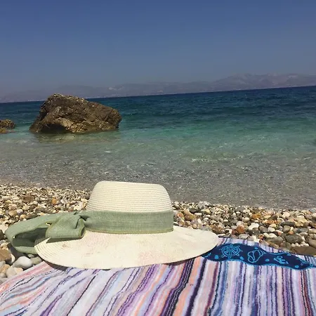 Anna's * Piso Livadi