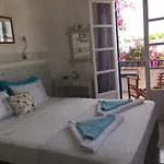 Anna's Piso Livadi