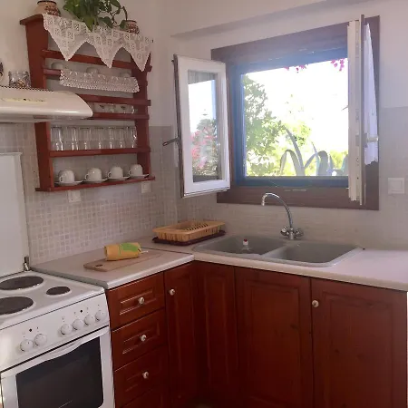 Anna's Piso Livadi