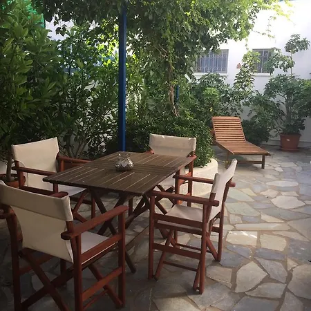 Anna's Appartement Piso Livadi